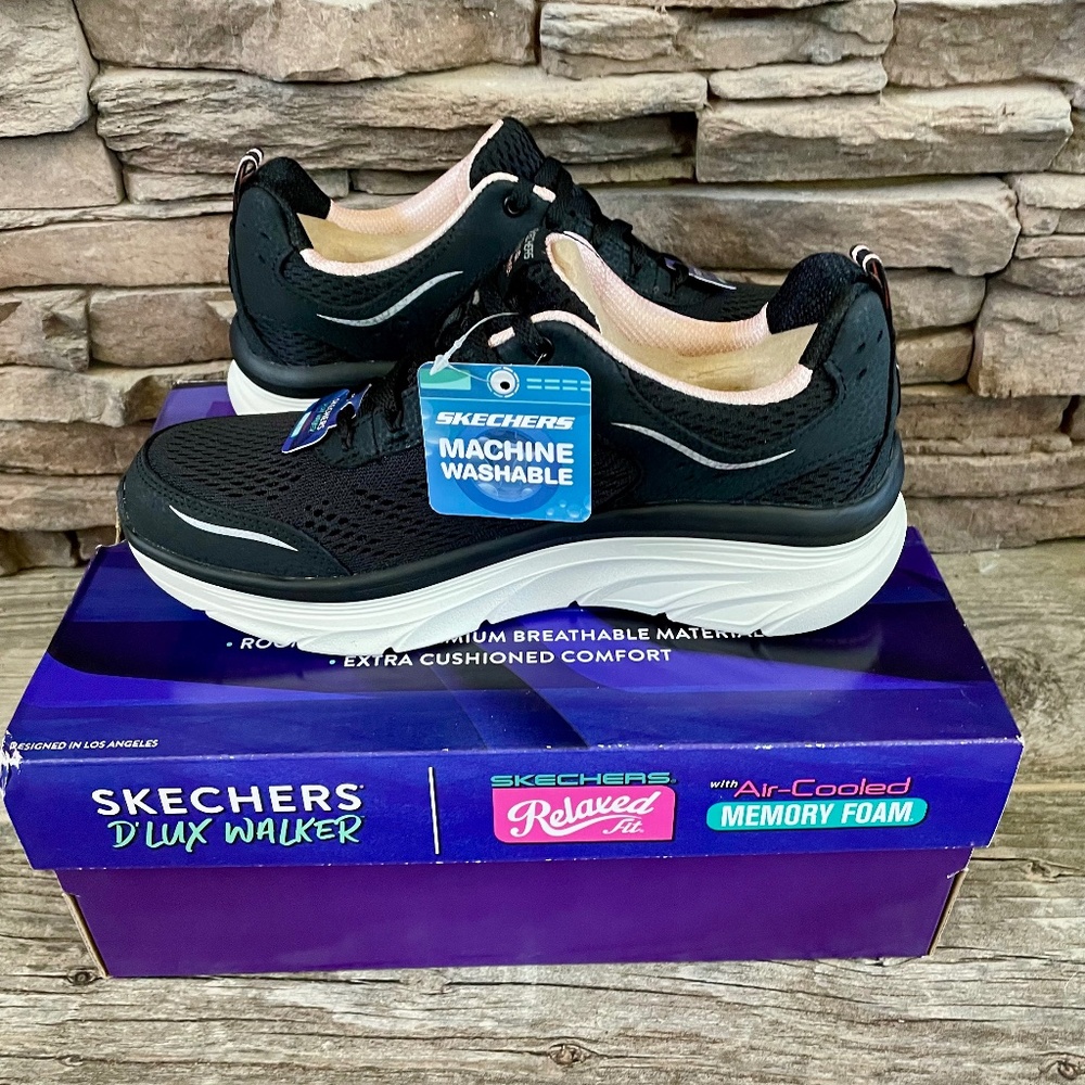 Skechers D'Lux Walker, NIB, Size 8 - Picture 2 of 5
